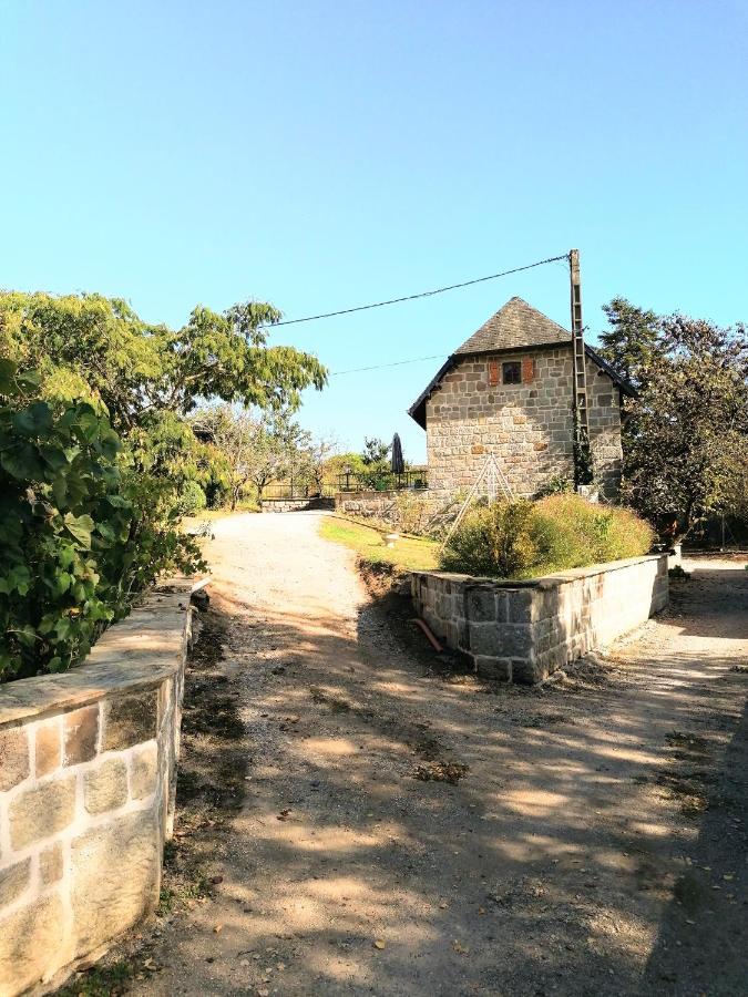 Gite De La Brande Jugeals-Nazareth Kültér fotó
